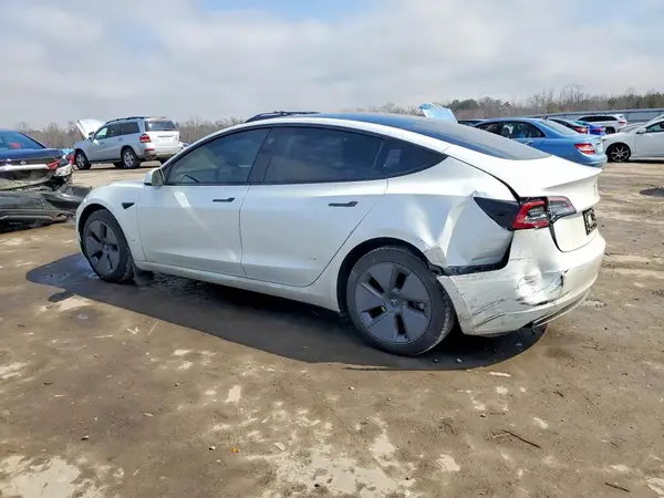 5YJ3E1EA4PF487382 2023 TESLA MODEL 3 - Image 2