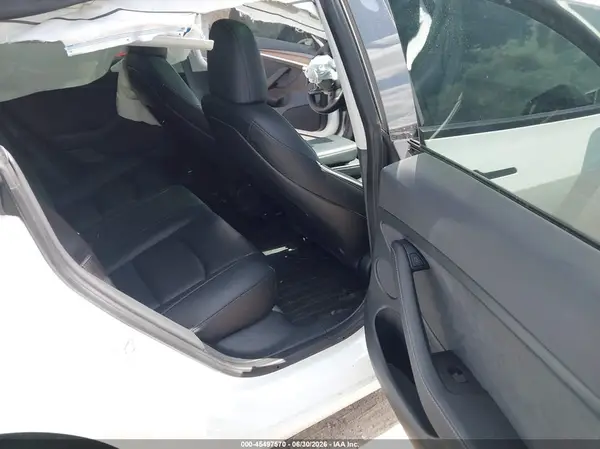 5YJ3E1EA4PF490475 2023 TESLA MODEL 3 - Image 8