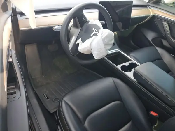 5YJ3E1EA4PF495465 2023 TESLA MODEL 3 - Image 8