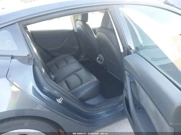 5YJ3E1EA4PF495689 2023 TESLA MODEL 3 - Image 8