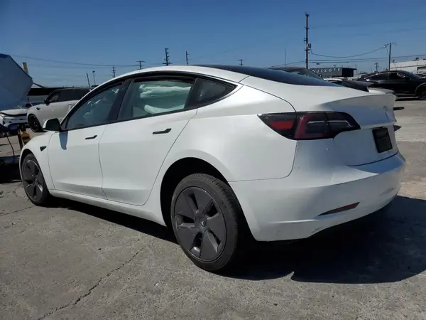 5YJ3E1EA4PF495756 2023 TESLA MODEL 3 - Image 2