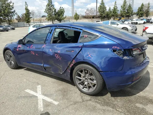 5YJ3E1EA4PF496888 2023 TESLA MODEL 3 - Image 2