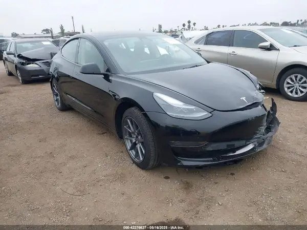 5YJ3E1EA4PF497068 2023 TESLA MODEL 3 - Image 1