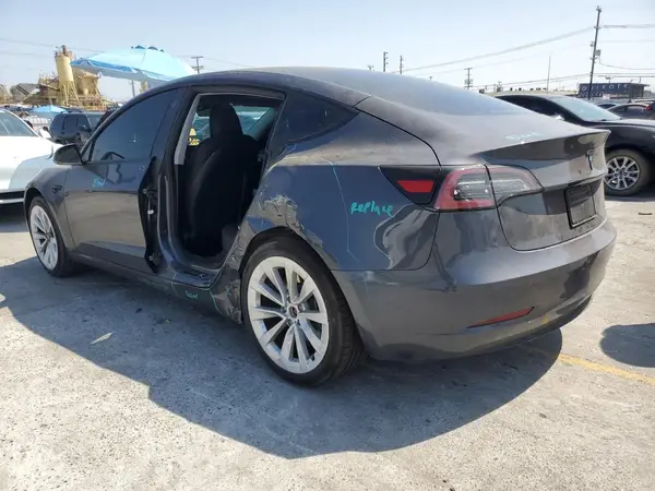 5YJ3E1EA4PF499886 2023 TESLA MODEL 3 - Image 2