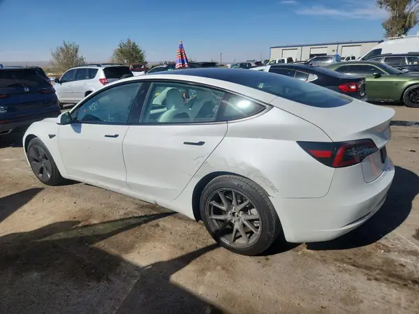 5YJ3E1EA4PF505864 2023 TESLA MODEL 3 - Image 2
