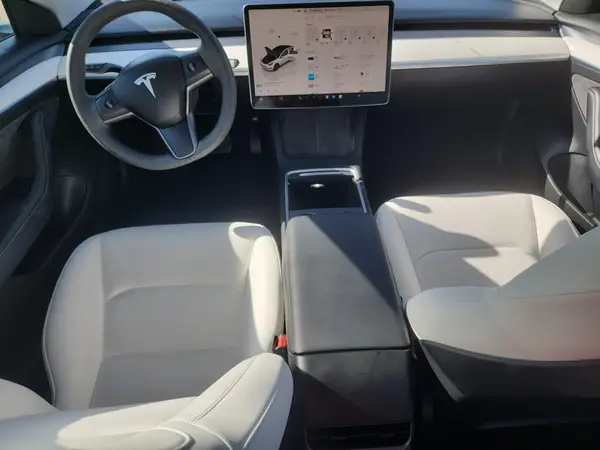 5YJ3E1EA4PF505864 2023 TESLA MODEL 3 - Image 8