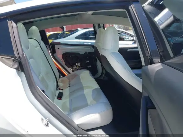 5YJ3E1EA4PF512121 2023 TESLA MODEL 3 - Image 8