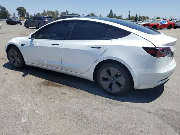 5YJ3E1EA4PF517805 2023 TESLA MODEL 3 - Image 2