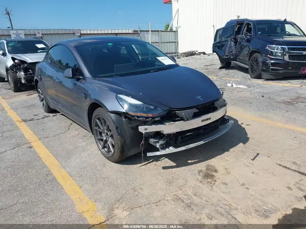 5YJ3E1EA4PF542817 2023 TESLA MODEL 3 - Image 1