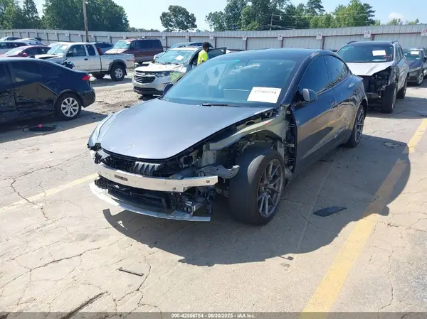 5YJ3E1EA4PF542817 2023 TESLA MODEL 3 - Image 2