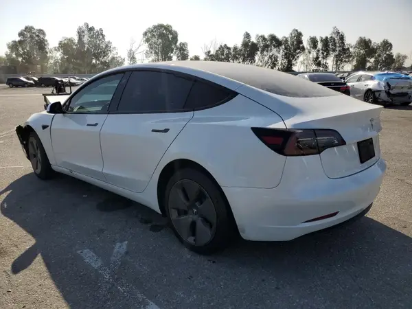 5YJ3E1EA4PF545894 2023 TESLA MODEL 3 - Image 2