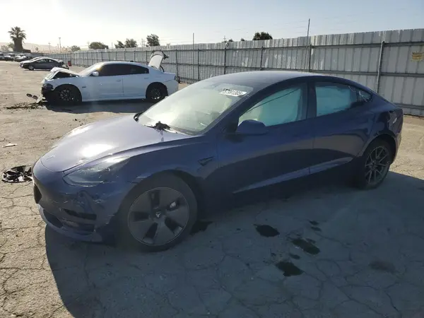 5YJ3E1EA4PF548391 2023 TESLA MODEL 3 - Image 1