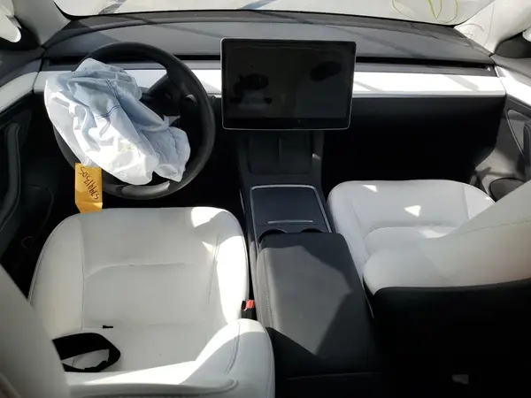 5YJ3E1EA4PF548391 2023 TESLA MODEL 3 - Image 8