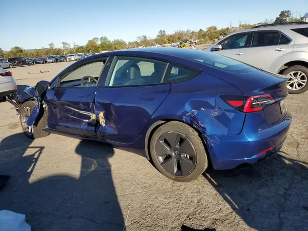 5YJ3E1EA4PF548701 2023 TESLA MODEL 3 - Image 2