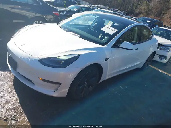 5YJ3E1EA4PF550593 2023 TESLA MODEL 3 - Image 2