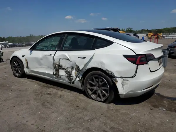 5YJ3E1EA4PF552974 2023 TESLA MODEL 3 - Image 2