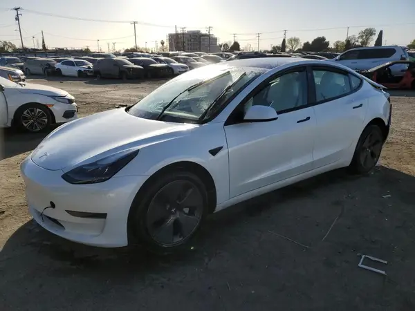 5YJ3E1EA4PF553428 2023 TESLA MODEL 3 - Image 1