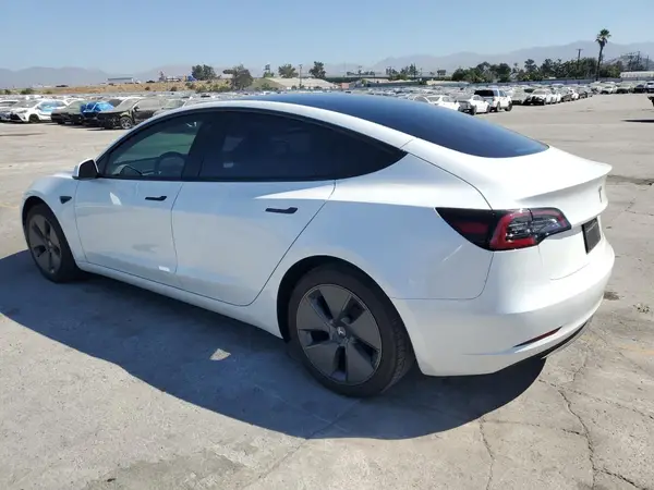 5YJ3E1EA4PF553719 2023 TESLA MODEL 3 - Image 2