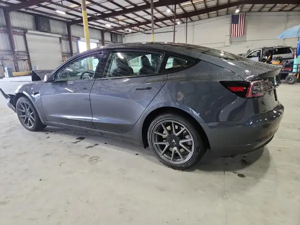 5YJ3E1EA4PF554840 2023 TESLA MODEL 3 - Image 2