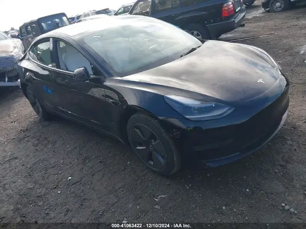 5YJ3E1EA4PF554885 2023 TESLA MODEL 3 - Image 1