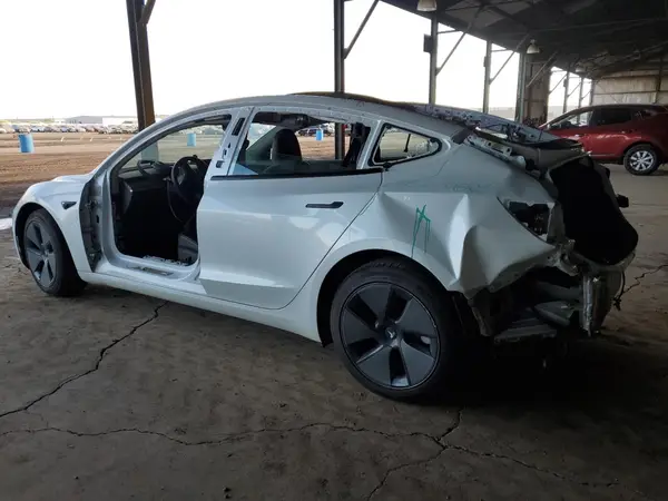 5YJ3E1EA4PF556524 2023 TESLA MODEL 3 - Image 2