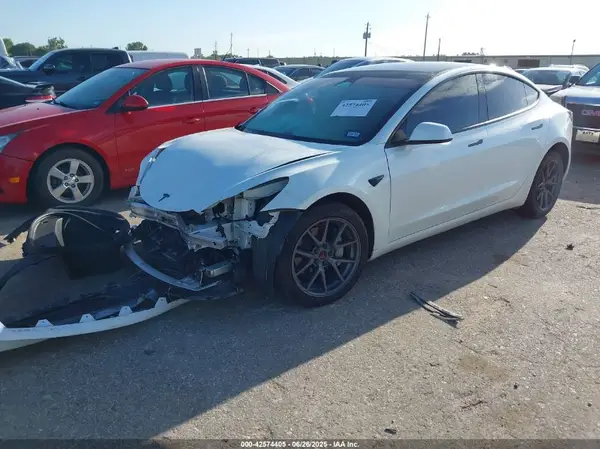 5YJ3E1EA4PF556779 2023 TESLA MODEL 3 - Image 2