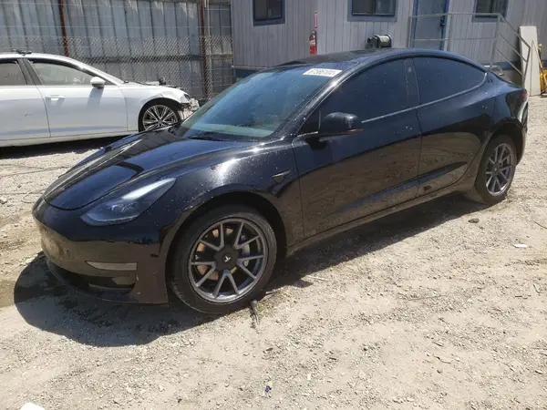 5YJ3E1EA4PF558175 2023 TESLA MODEL 3 - Image 1