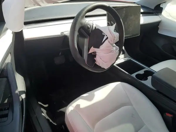 5YJ3E1EA4PF564302 2023 TESLA MODEL 3 - Image 8