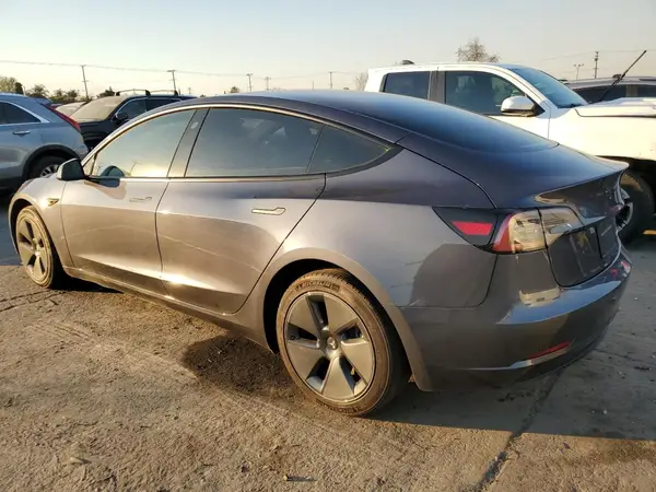 5YJ3E1EA4PF568561 2023 TESLA MODEL 3 - Image 2