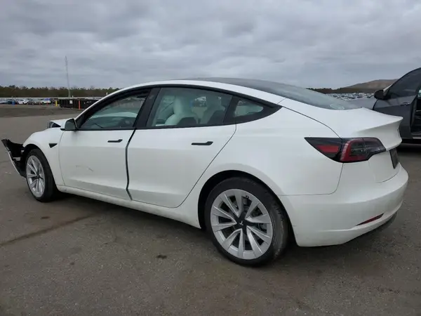 5YJ3E1EA4PF569399 2023 TESLA MODEL 3 - Image 2