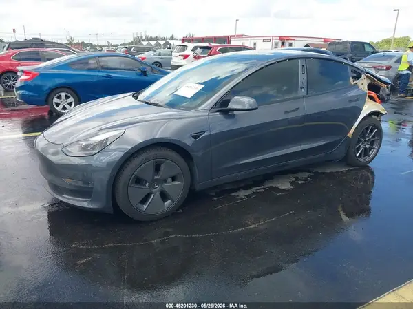 5YJ3E1EA4PF570116 2023 TESLA MODEL 3 - Image 2