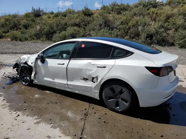 5YJ3E1EA4PF571248 2023 TESLA MODEL 3 - Image 2