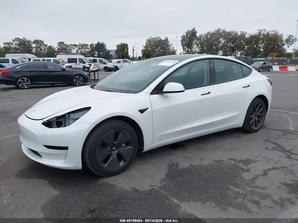 5YJ3E1EA4PF571573 2023 TESLA MODEL 3 - Image 2