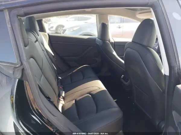 5YJ3E1EA4PF571895 2023 TESLA MODEL 3 - Image 8