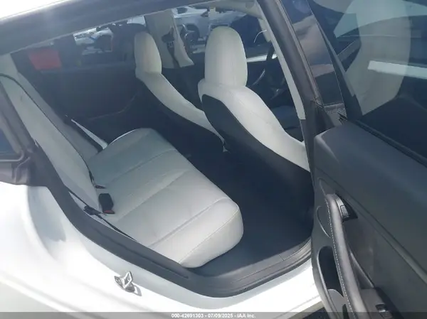 5YJ3E1EA4PF572819 2023 TESLA MODEL 3 - Image 8