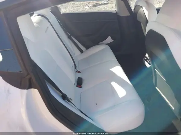 5YJ3E1EA4PF574036 2023 TESLA MODEL 3 - Image 8