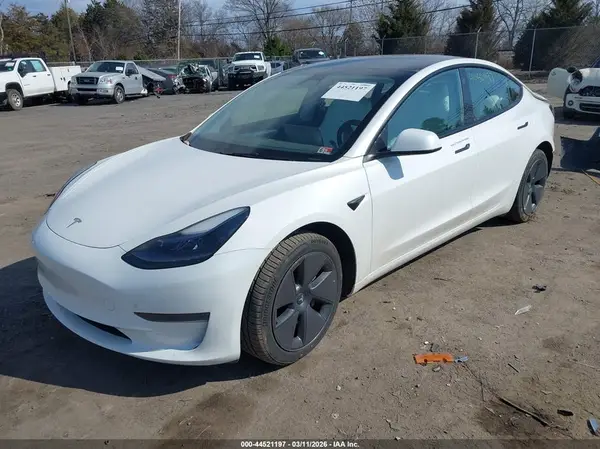 5YJ3E1EA4PF580998 2023 TESLA MODEL 3 - Image 2