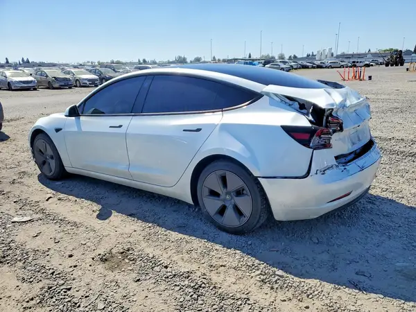 5YJ3E1EA4PF585280 2023 TESLA MODEL 3 - Image 2