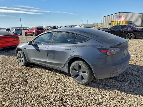 5YJ3E1EA4PF586722 2023 TESLA MODEL 3 - Image 2