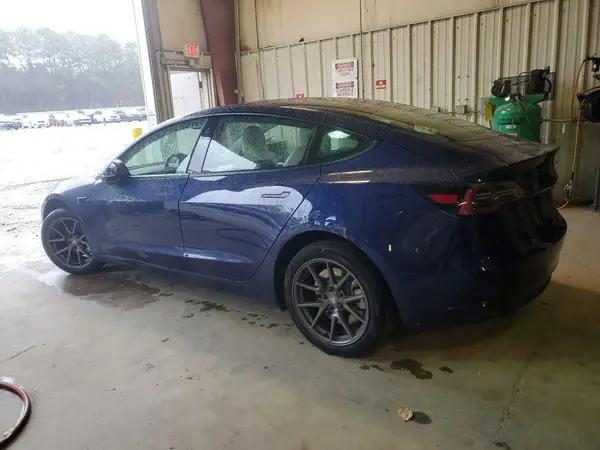 5YJ3E1EA4PF588163 2023 TESLA MODEL 3 - Image 2