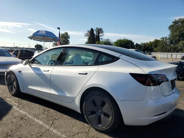 5YJ3E1EA4PF588468 2023 TESLA MODEL 3 - Image 2
