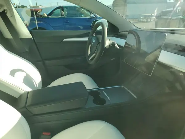 5YJ3E1EA4PF588468 2023 TESLA MODEL 3 - Image 8