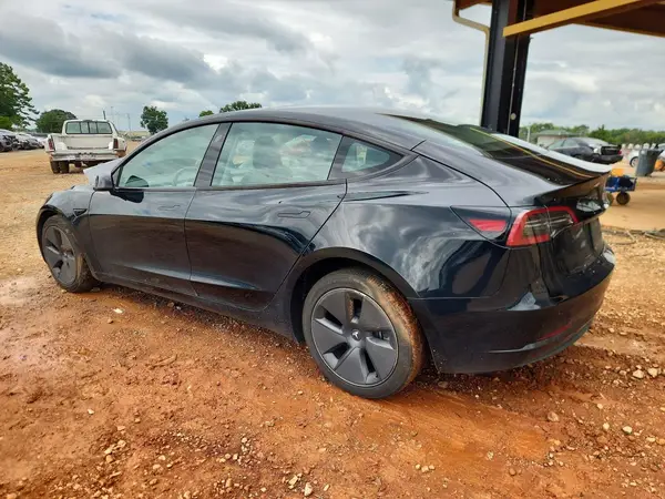 5YJ3E1EA4PF589796 2023 TESLA MODEL 3 - Image 2