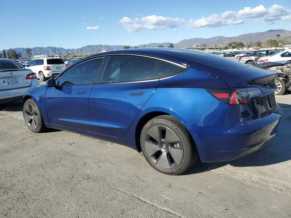 5YJ3E1EA4PF590415 2023 TESLA MODEL 3 - Image 2