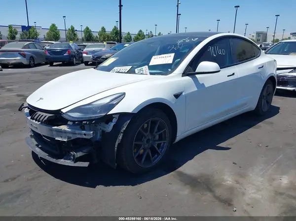 5YJ3E1EA4PF593041 2023 TESLA MODEL 3 - Image 2