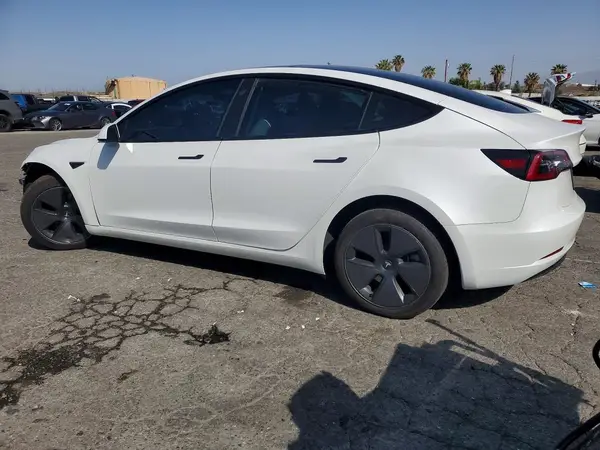 5YJ3E1EA4PF598918 2023 TESLA MODEL 3 - Image 2