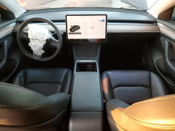 5YJ3E1EA4PF604121 2023 TESLA MODEL 3 - Image 8