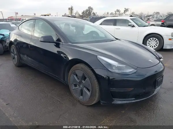 5YJ3E1EA4PF605057 2023 TESLA MODEL 3 - Image 1