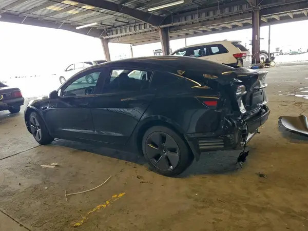 5YJ3E1EA4PF611487 2023 TESLA MODEL 3 - Image 2