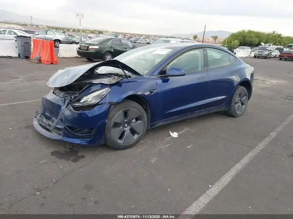 5YJ3E1EA4PF613918 2023 TESLA MODEL 3 - Image 2